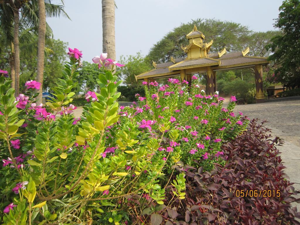 Aye Yar River View Resort Bagan Exterior photo